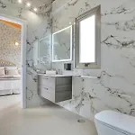 Prestige Luxe Pacific Ocean By Sustainable Energy *