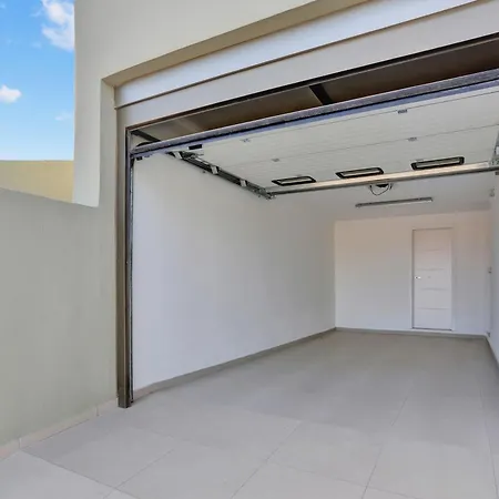 Prestige Luxe Pacific Ocean By Sustainable Energy 칼레타데푸스테